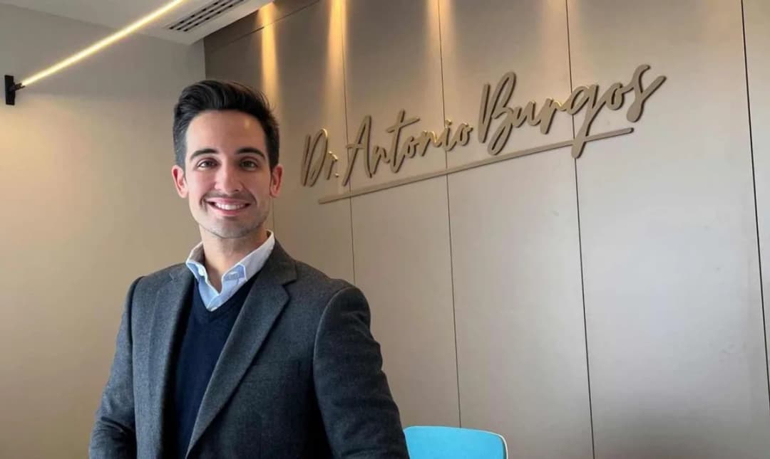 Doctor Antonio Burgos clinic 1