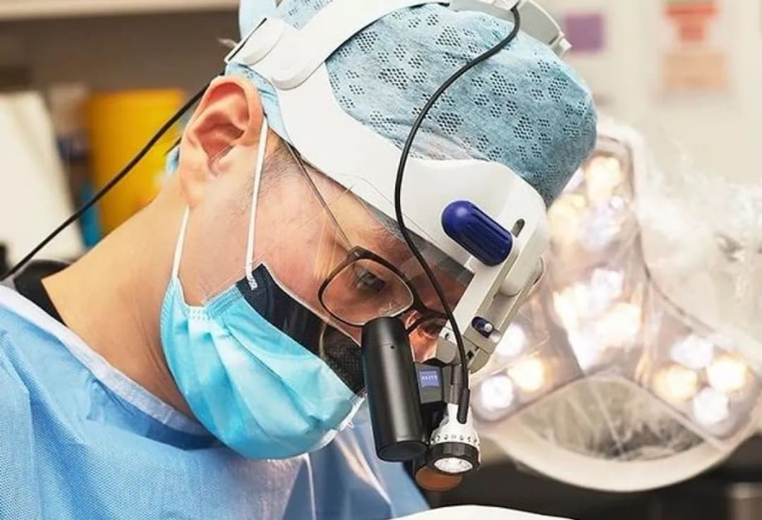Hair Transplant by Dr Mark Tam clinic 1