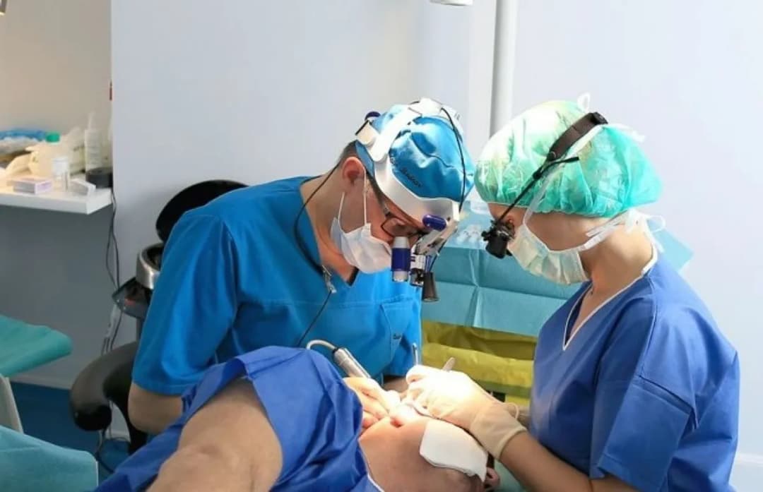Martial Bodnar - Surgeon clinic 1