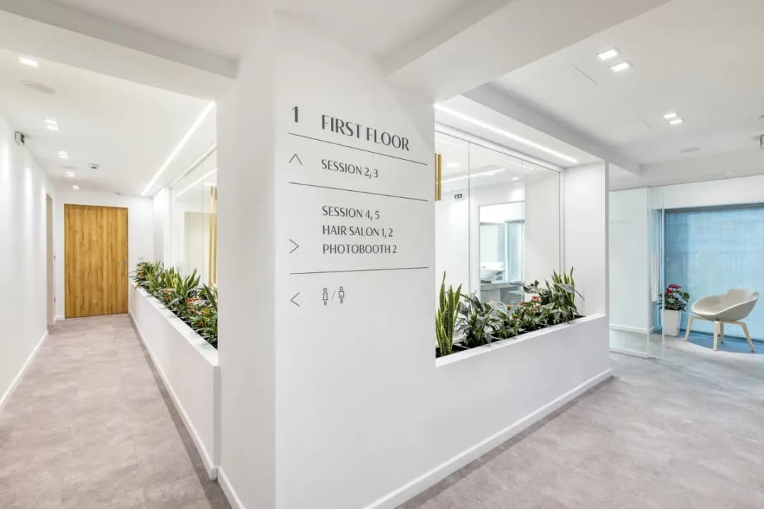 Seneca Hair Transplant - Athens clinic 1