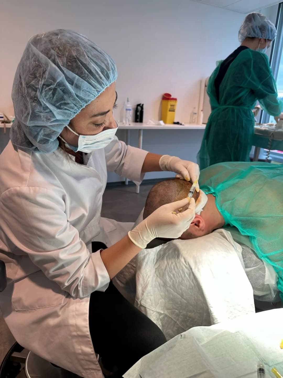 SWISS HAIR LIFE | Haartransplantation | PRP Behandlung clinic 1